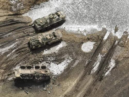 La controffensiva di Kiev: blitz all'Isola dei Serpenti e raffineria russa a fuoco