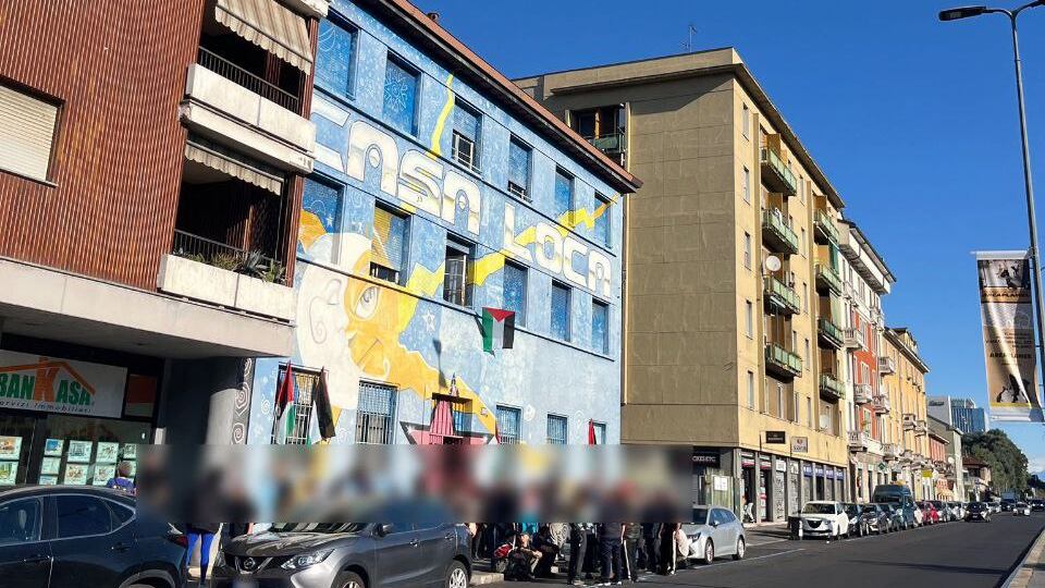 Centro sociale sgomberato ad agosto e subito rioccupato: ospiterà immigrati irregolari