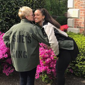 Miley Cyrus e Alicia Keys, sexy senza trucco 27