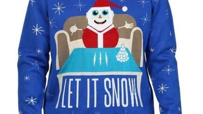 Babbo Natale sniffa cocaina, Walmart costretta a ritirare il maglione