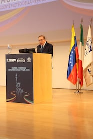 La premiazione di Edmundo González Urrutia 1