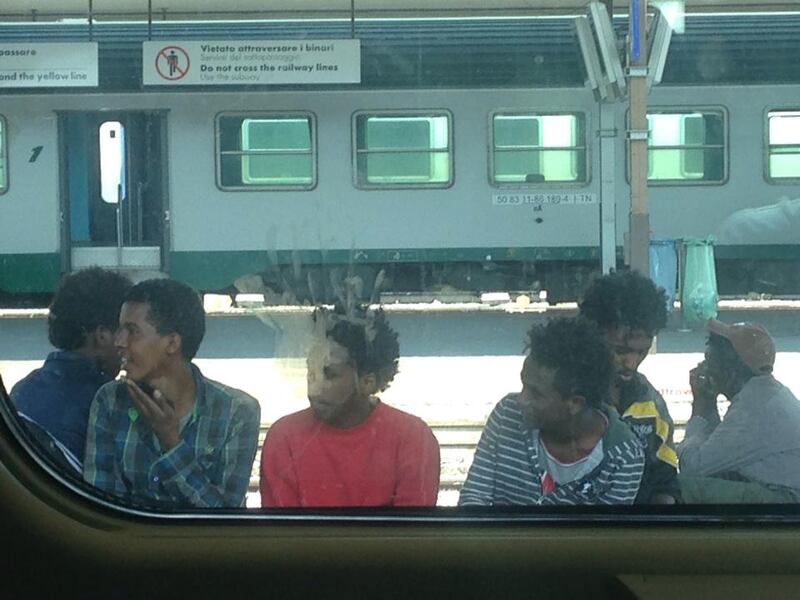 Da Verona al Brennero, l'odissea degli immigrati di stazione in stazione 1