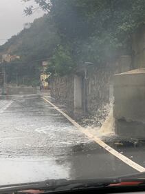 Il maltempo flagella la Liguria: strade allagate e fiumi in piena 3