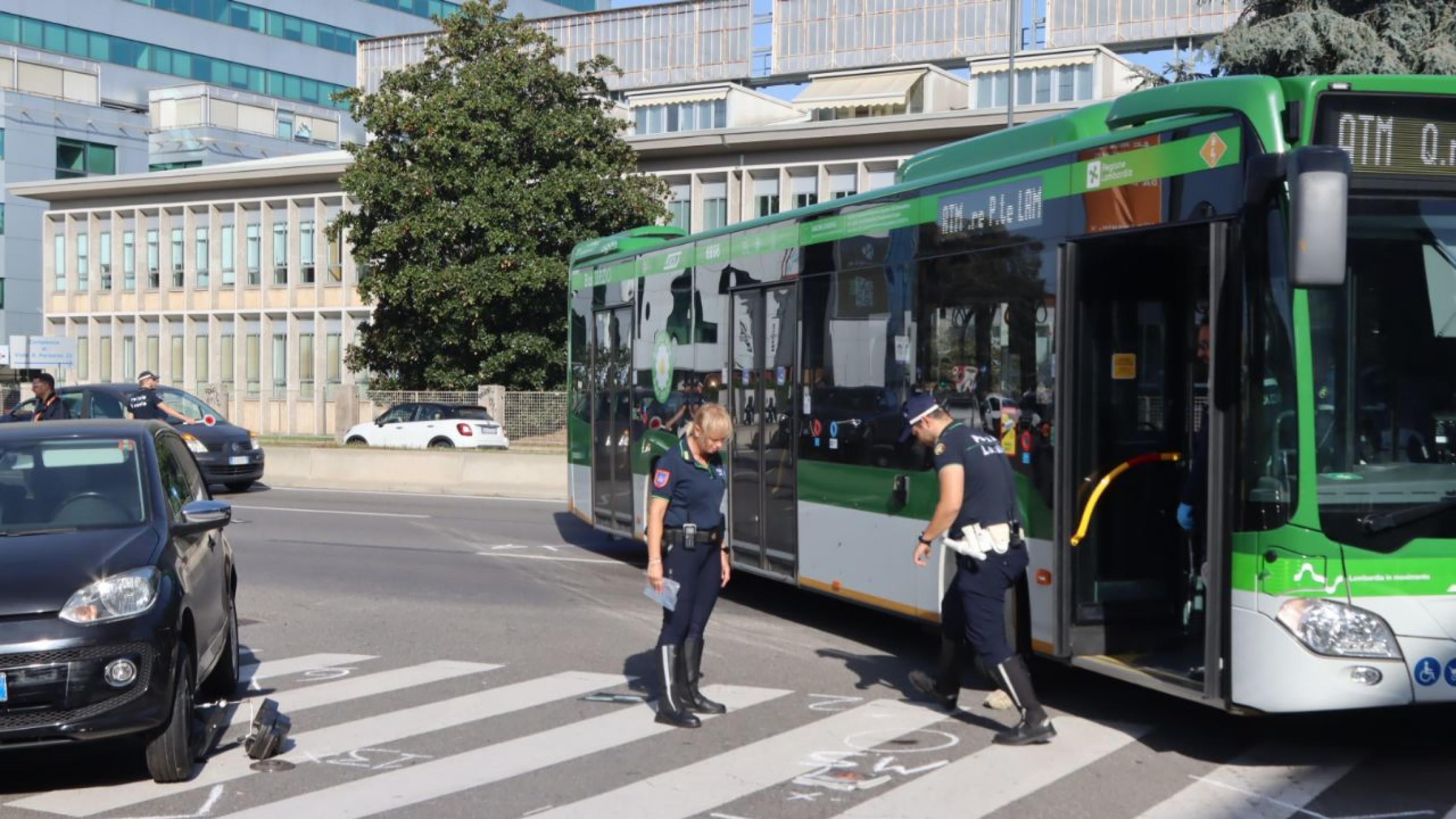 Ucciso da un autobus sulle strisce