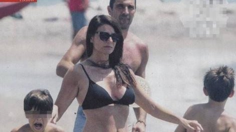 Le vacanze in famiglia di Buffon e la D'Amico: "I nostri figli sono caciaroni"