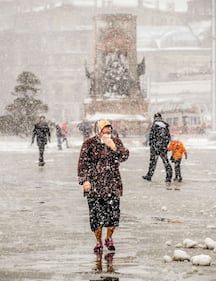 La neve imbianca Istanbul 4
