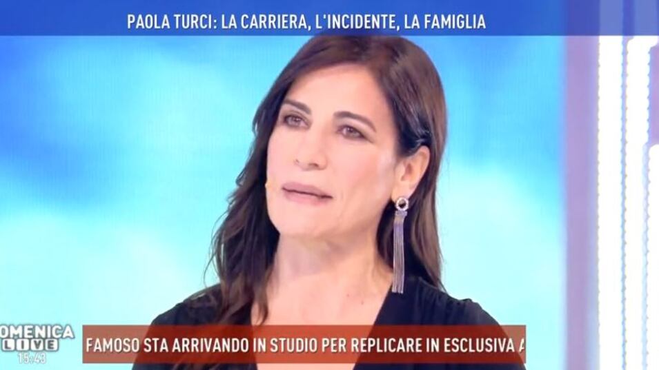 Domenica Live, Paola Turci parla dell'incidente: "La faccia si è aperta. Per due anni mi hanno tolto vetri dal viso"