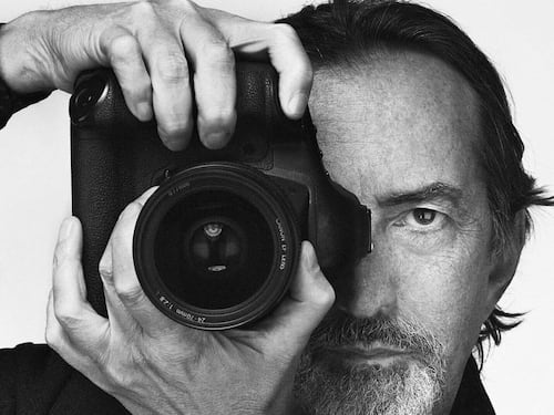 Famiglia, polaroid e Madonne barocche. La poetica di Gastel tra ritratti e memorie