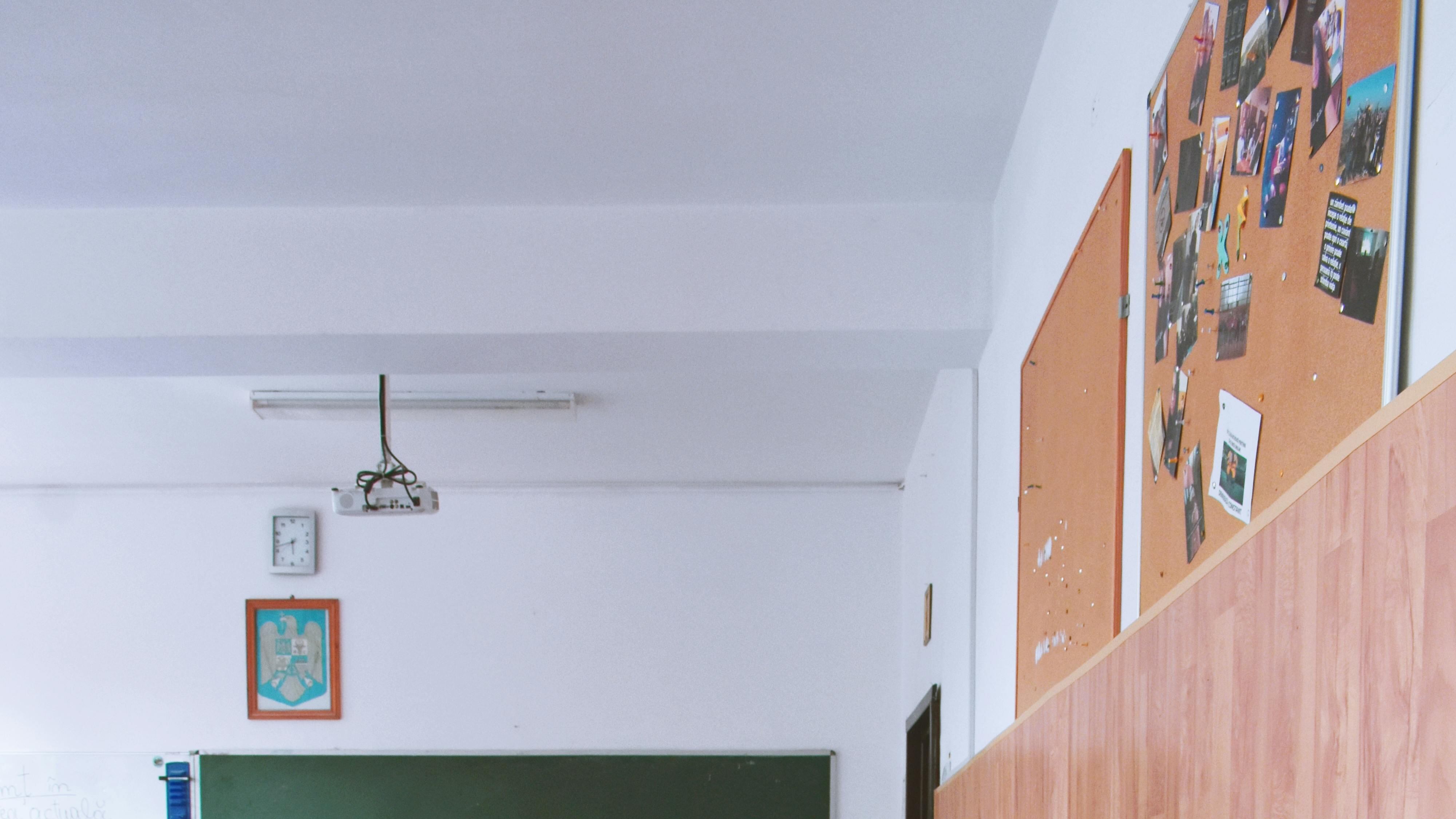 Sciopero lavoratori della scuola: adesione ai minimi storici, solo poco più del 3% sceso in piazza