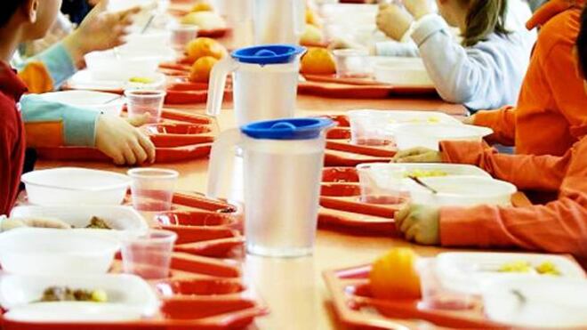 Mafia, 9 arresti a Napoli: dovevano pagare il pizzo pure le mense scolastiche