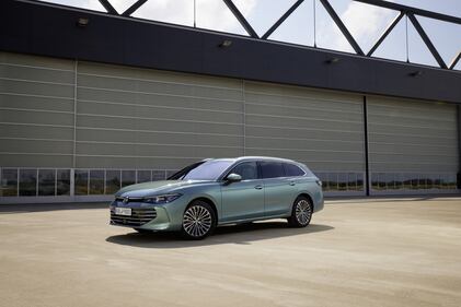 Volkswagen Passat: guarda tutte le foto 2