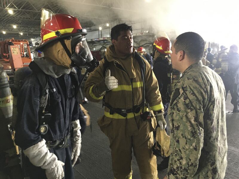 Incendio sulla Uss Bonhomme Richard 2