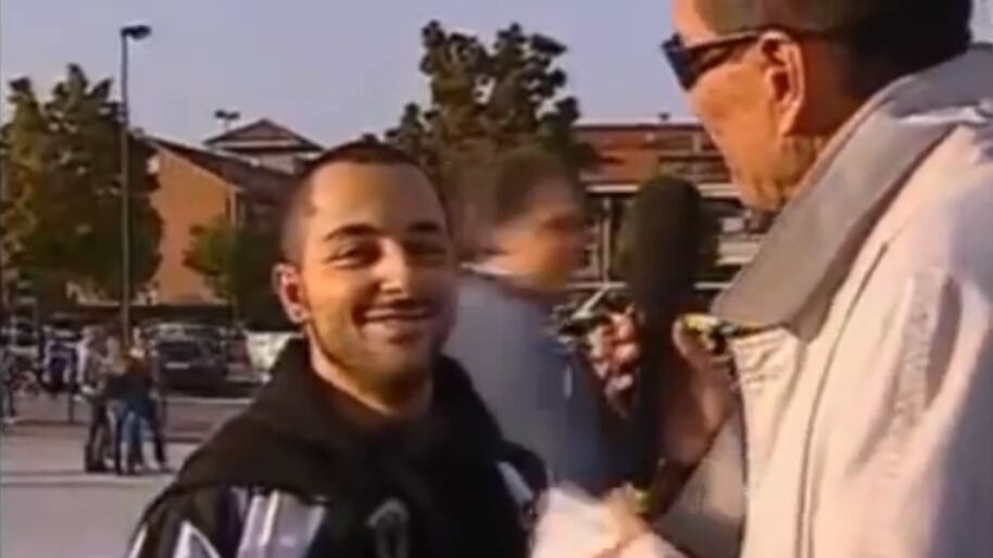 "I napoletani puzzano" La Rai licenzia il giornalista del servizio su Juve-Napoli