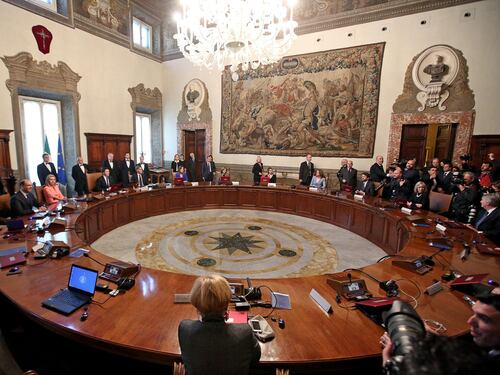 Il governo Renzi ha giurato al Quirinale