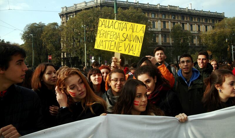 La manifestazione di Milano: "Uccidere Salvini non è reato" 3