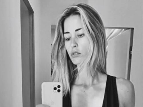 "Che te...", Elena Santarelli scatenata: "I complimenti falli al mio chirurgo"