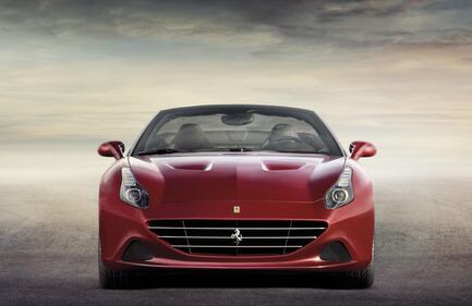 La nuova ruggente Ferrari California T 1