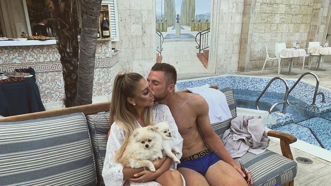 Milan e Barbora sempre più innamorati. Lady Skriniar incanta sui social