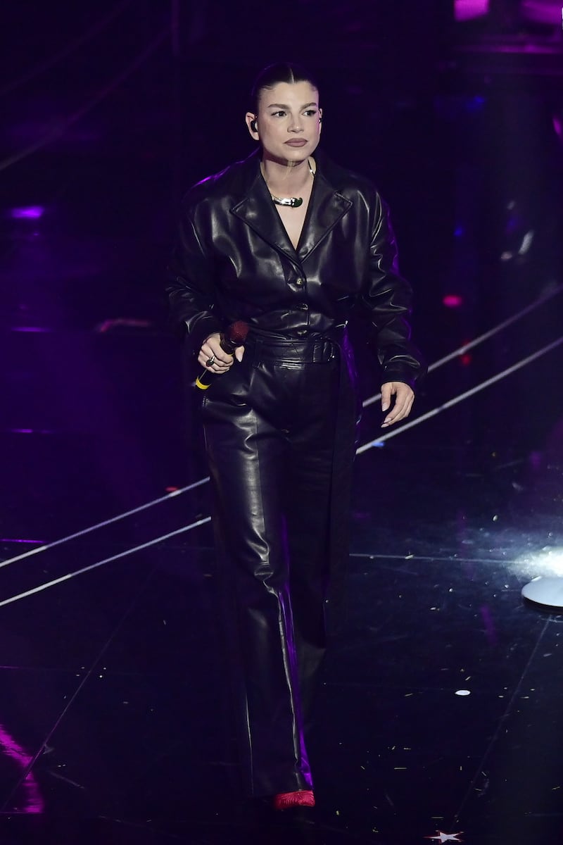 Sanremo 2024: ecco il look della finalissima del Festival di Emma 3