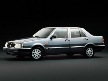 Lancia Thema, guarda la gallery 15