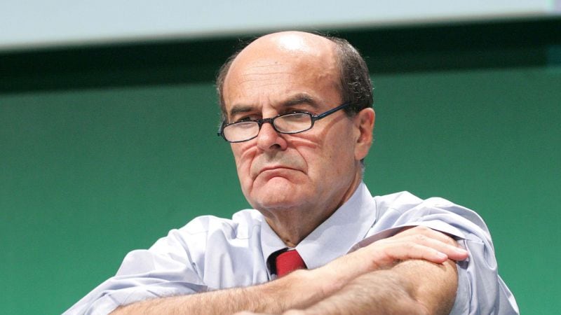 Mps, adesso Bersani passa alle minacce: "La destra smetta di criticare o li sbraniamo"