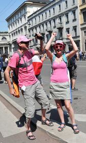 Ultima tappa del Giro d'Italia, i tifosi in attesa a Milano 6