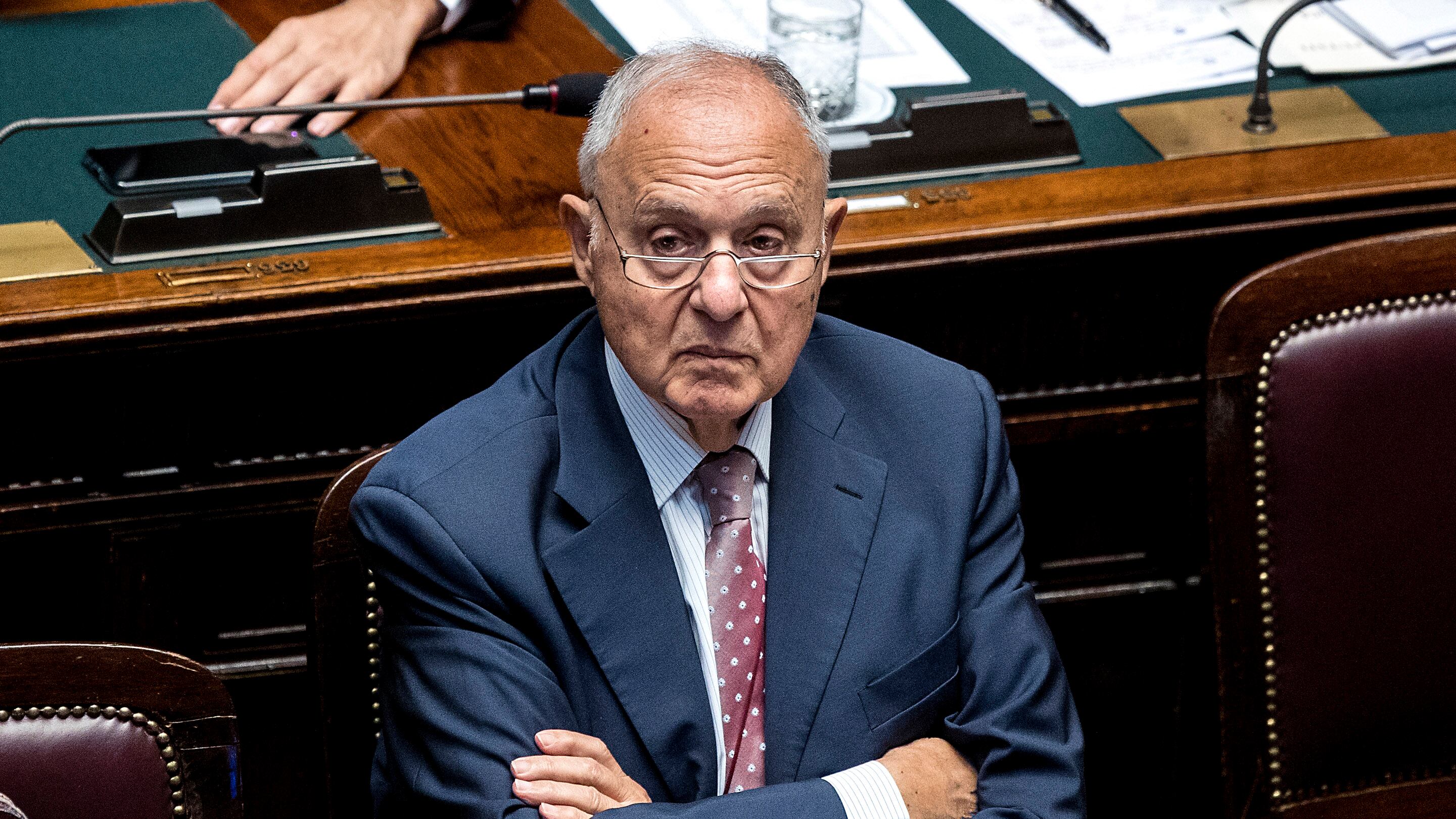 L'avvertimento di Savona: "Ora pregiudizi sull'Italia. Come caverna di Socrate"