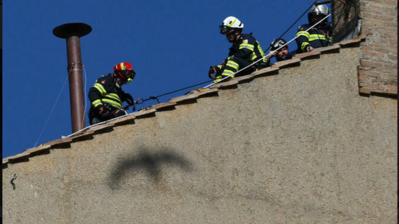 Fumata bianca, tutto quello che c'è da sapere. Ecco perché è cambiato tutto