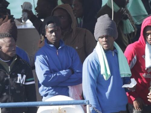 Migranti, ora le coop si lamentano: "Non è più previsto il guadagno"