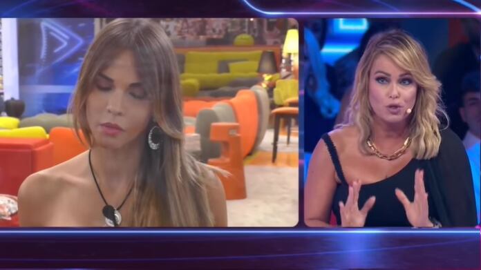 Sara Manfuso, il marito deputato Pd è fuori dal Parlamento. Bruganelli ironica: "Fuori anche lei?"
