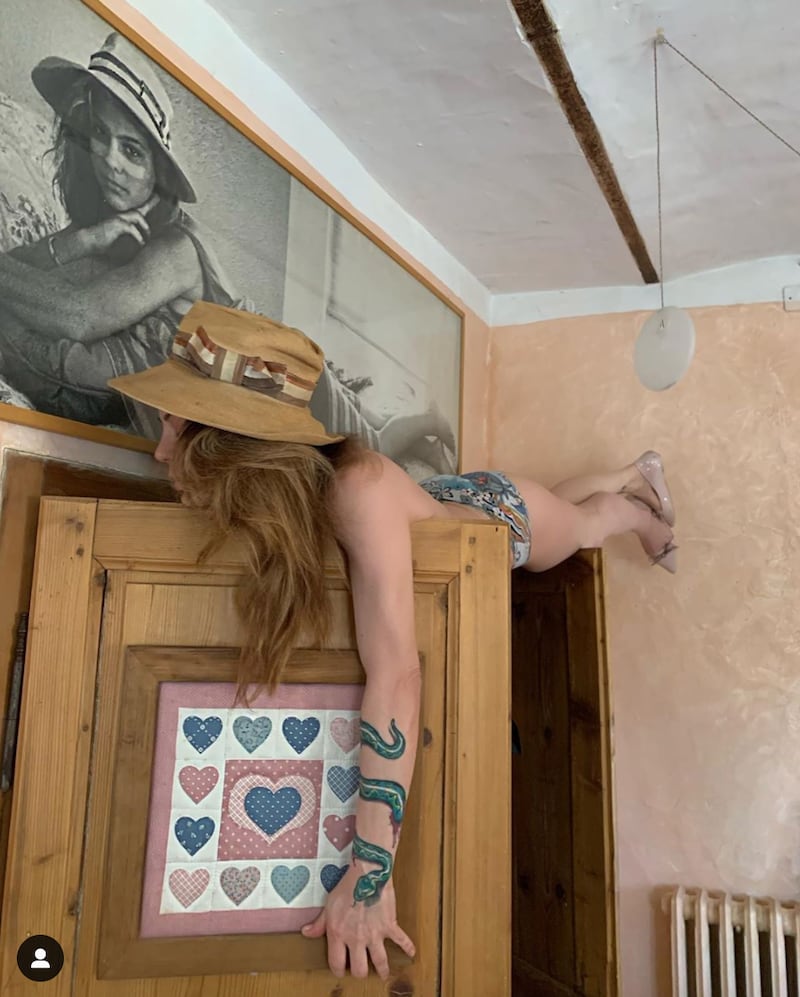 Naike Rivelli hot su Instagram 4