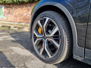 Polestar 2, guarda le foto 7