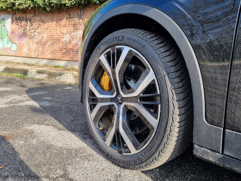 Polestar 2, guarda le foto 7