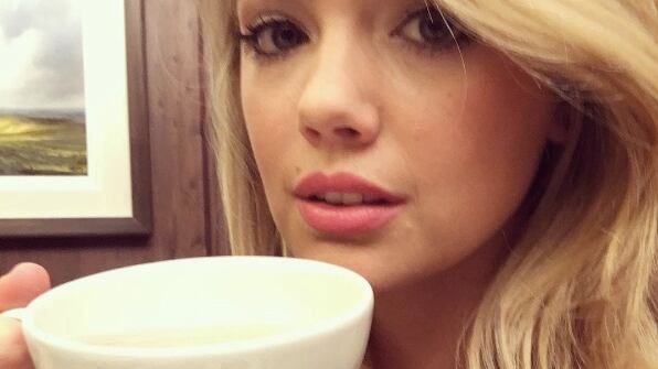 Kate Upton accusa di molestie il co-fondatore di Guess
