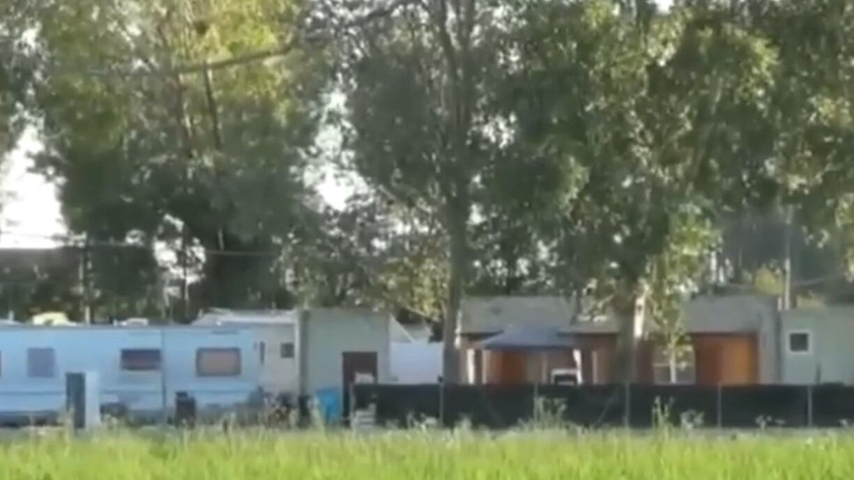 Milano, quel campo rom del Comune dove nessuno paga le bollette