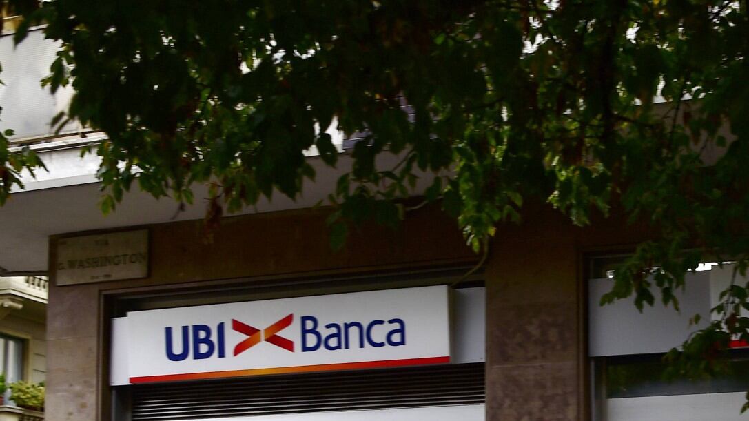 Altra rapina a Ubi Banca con 8 ostaggi: rubati 100mila euro