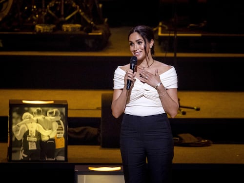 "È nel mirino dei terroristi di estrema destra". Paura per Meghan