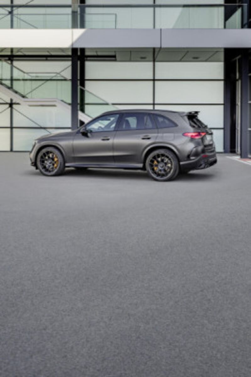 Mercedes-AMG GLC, guarda la gallery 16