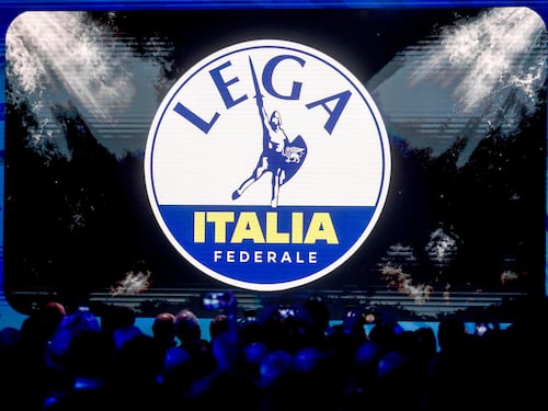 Via “Salvini premier”, arriva “Italia federale”. Ecco il nuovo simbolo della Lega
