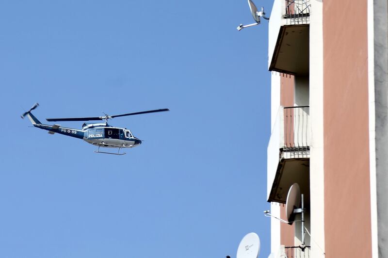 Milano, sgomberato il residence Cavezzali 18