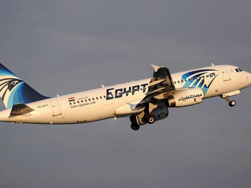 Egyptair, è giallo sul relitto