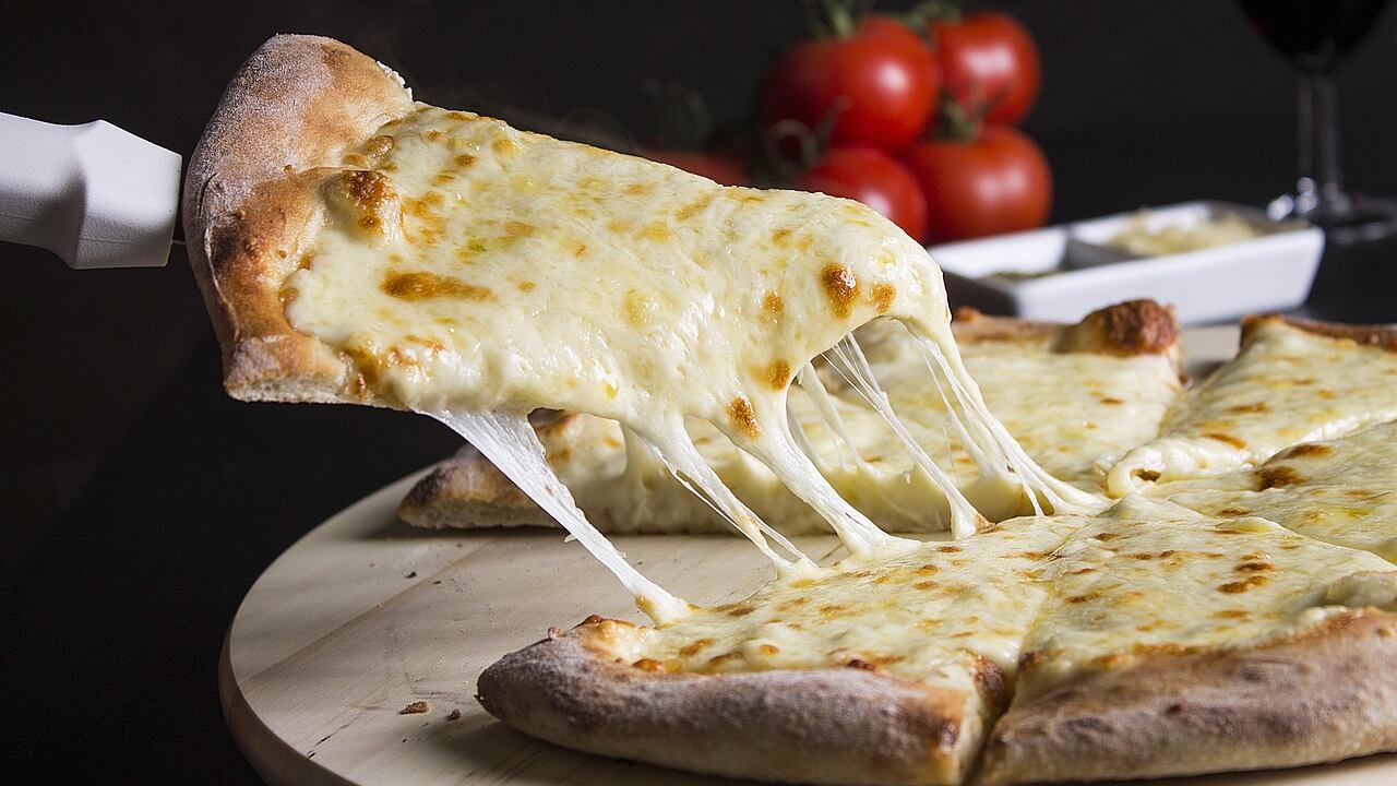 Mozzarella per pizza ritirata dal mercato: allarme per latte inquinato