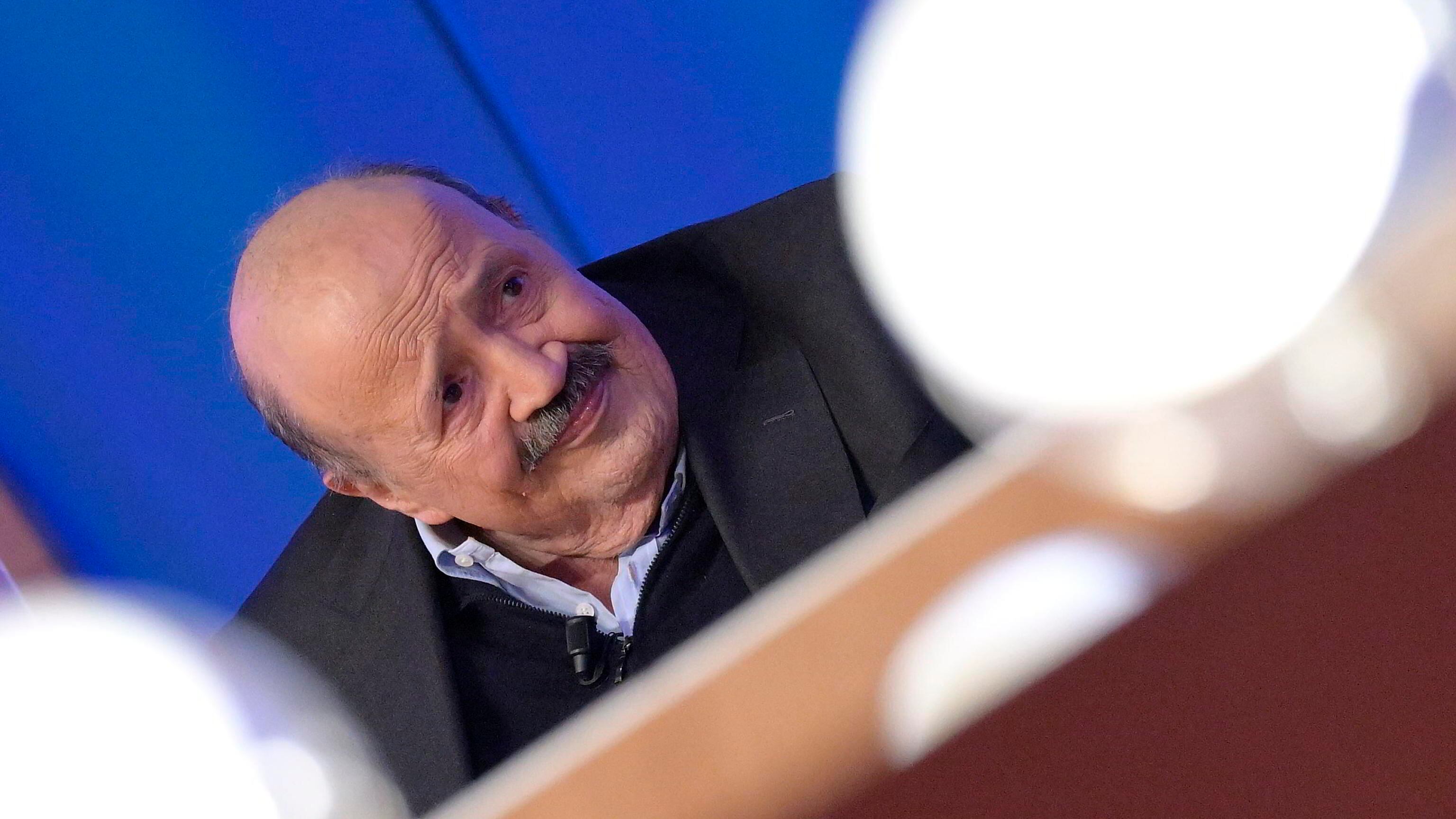 "Ha inventato una nuova tv". Il mondo dello spettacolo saluta Maurizio Costanzo