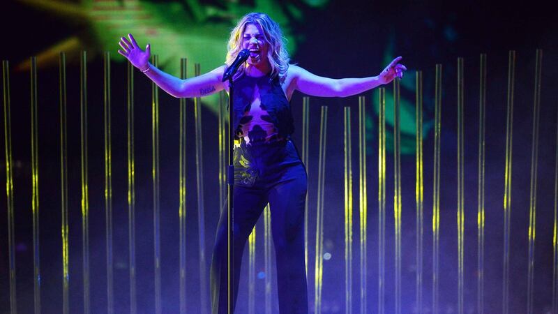 Emma Marrone, le foto sexy 16