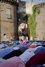 Napoli invasa: i musulmani festeggiano Allah 15