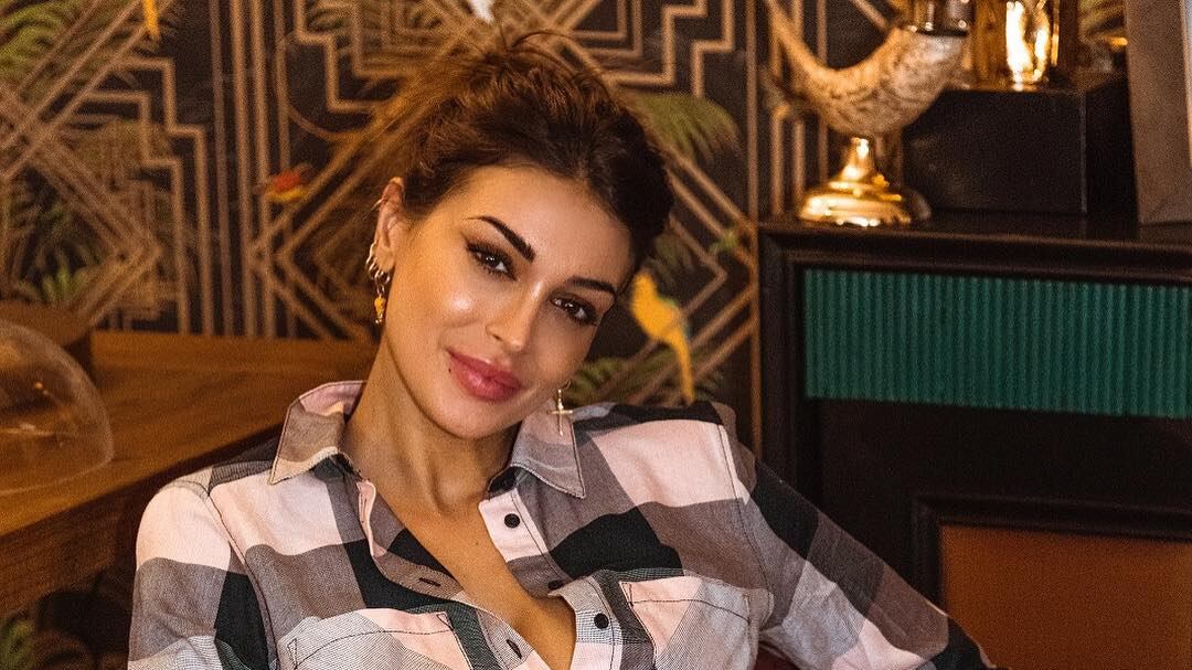 Cristina Buccino dice addio per sempre alla tv