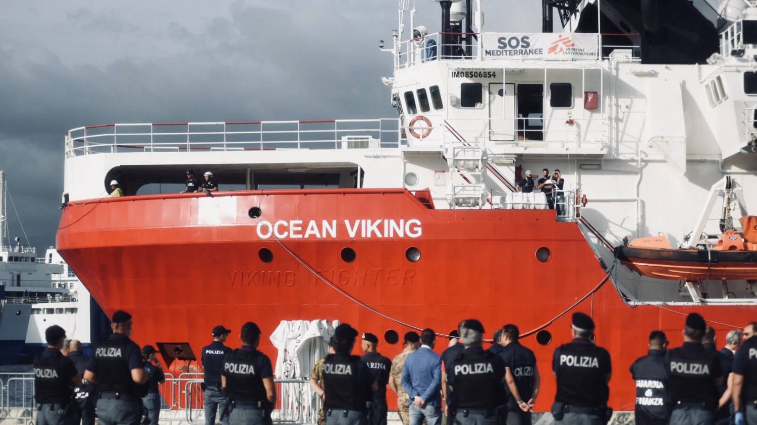 Piantedosi blocca le Ong: "Non ci faremo carico delle vostre navi"