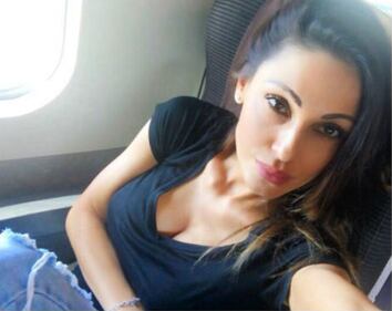  Anna Tatangelo sexy a letto  6