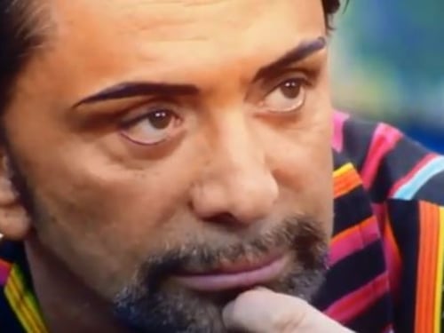 Gf Vip, la battutaccia di Cattaneo fa infuriare il web: "Vi mando l'Enola Gay"