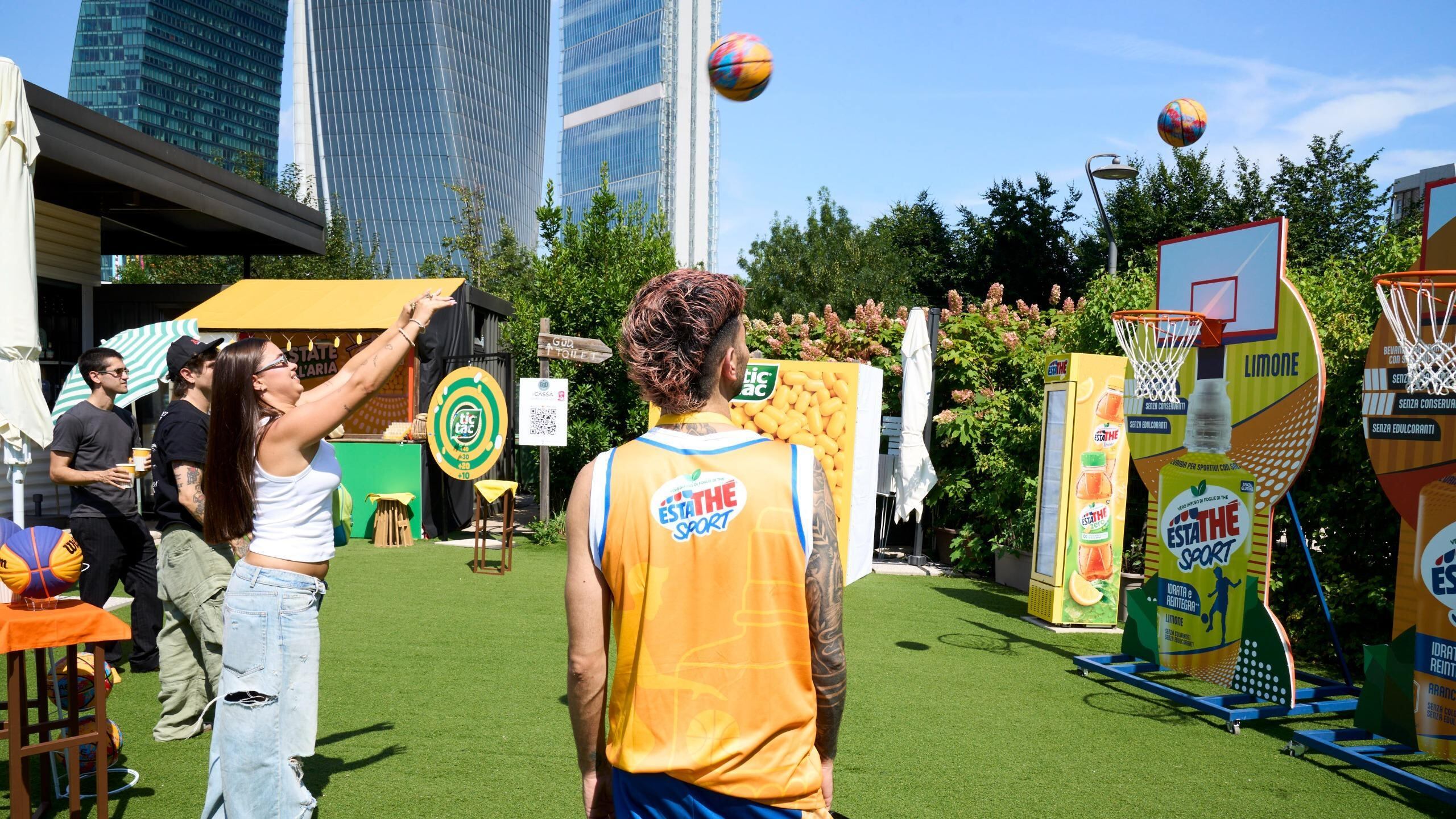 Estathé ora è anche Sport: porta il basket nelle piazze